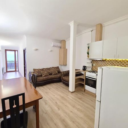 Flat With Balcony On Cascade Appartement Jerevan Buitenkant foto